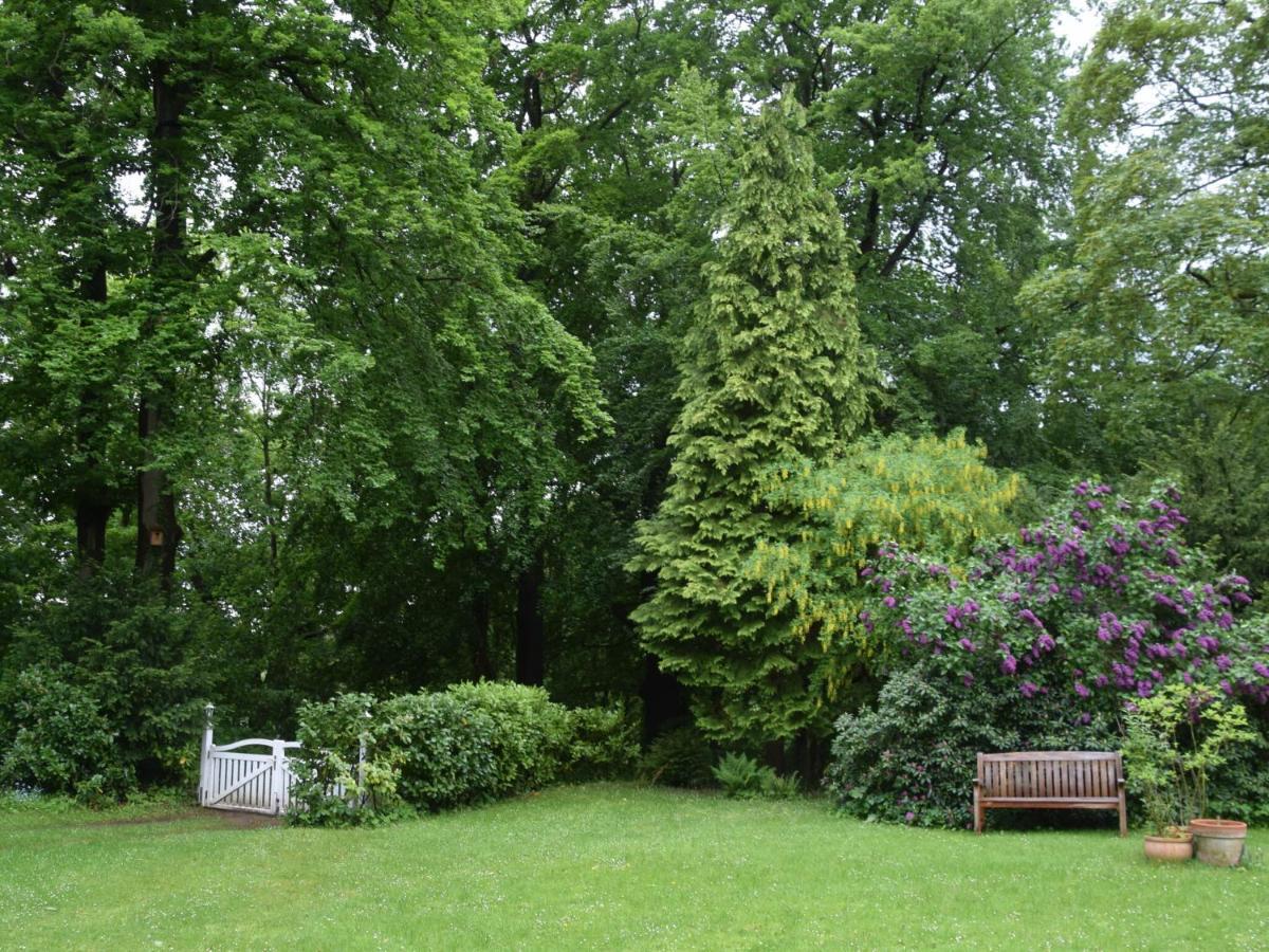 Flat In Eutin On The Kleiner Eutiner See Lake المظهر الخارجي الصورة