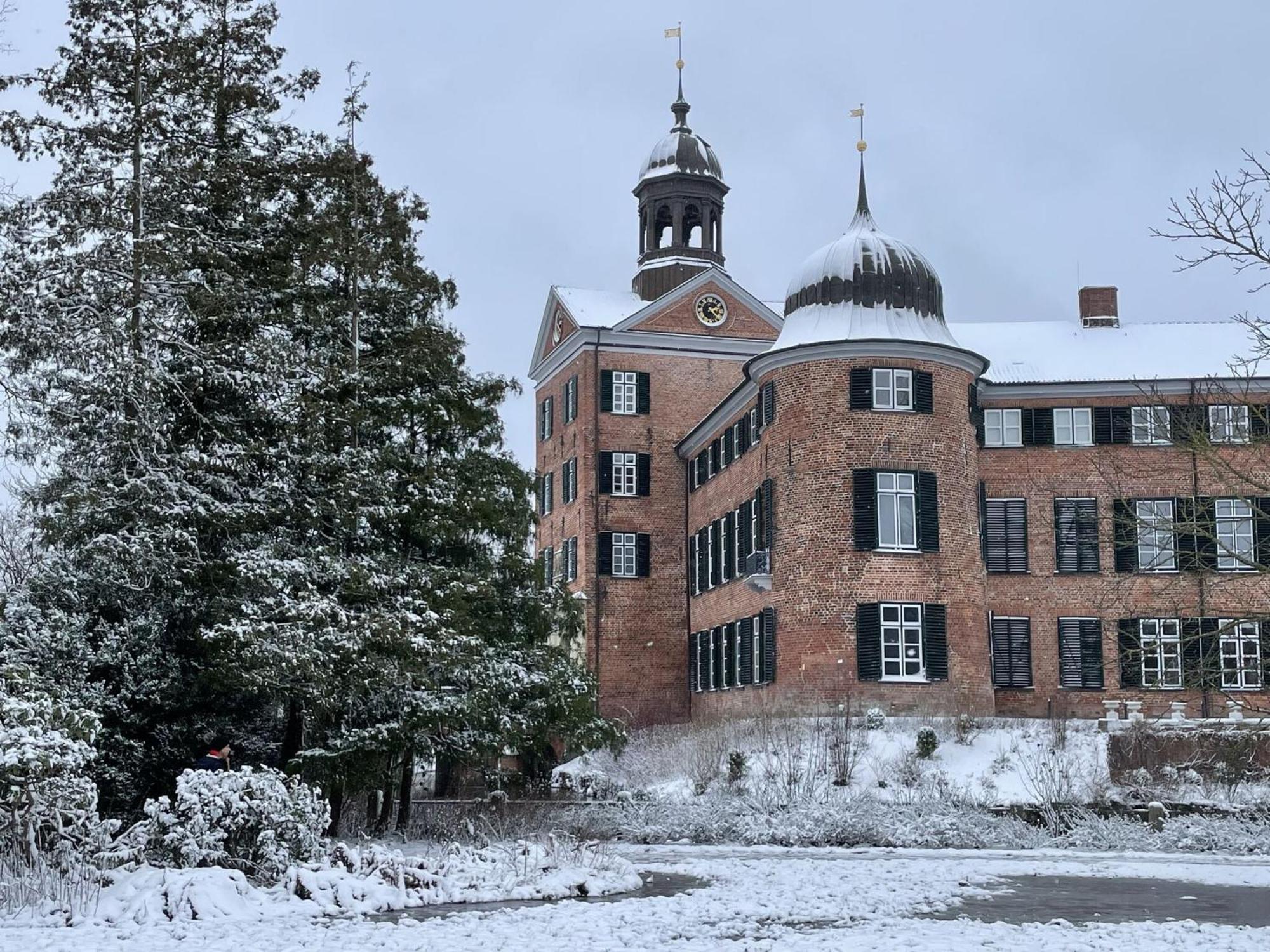 Flat In Eutin On The Kleiner Eutiner See Lake المظهر الخارجي الصورة