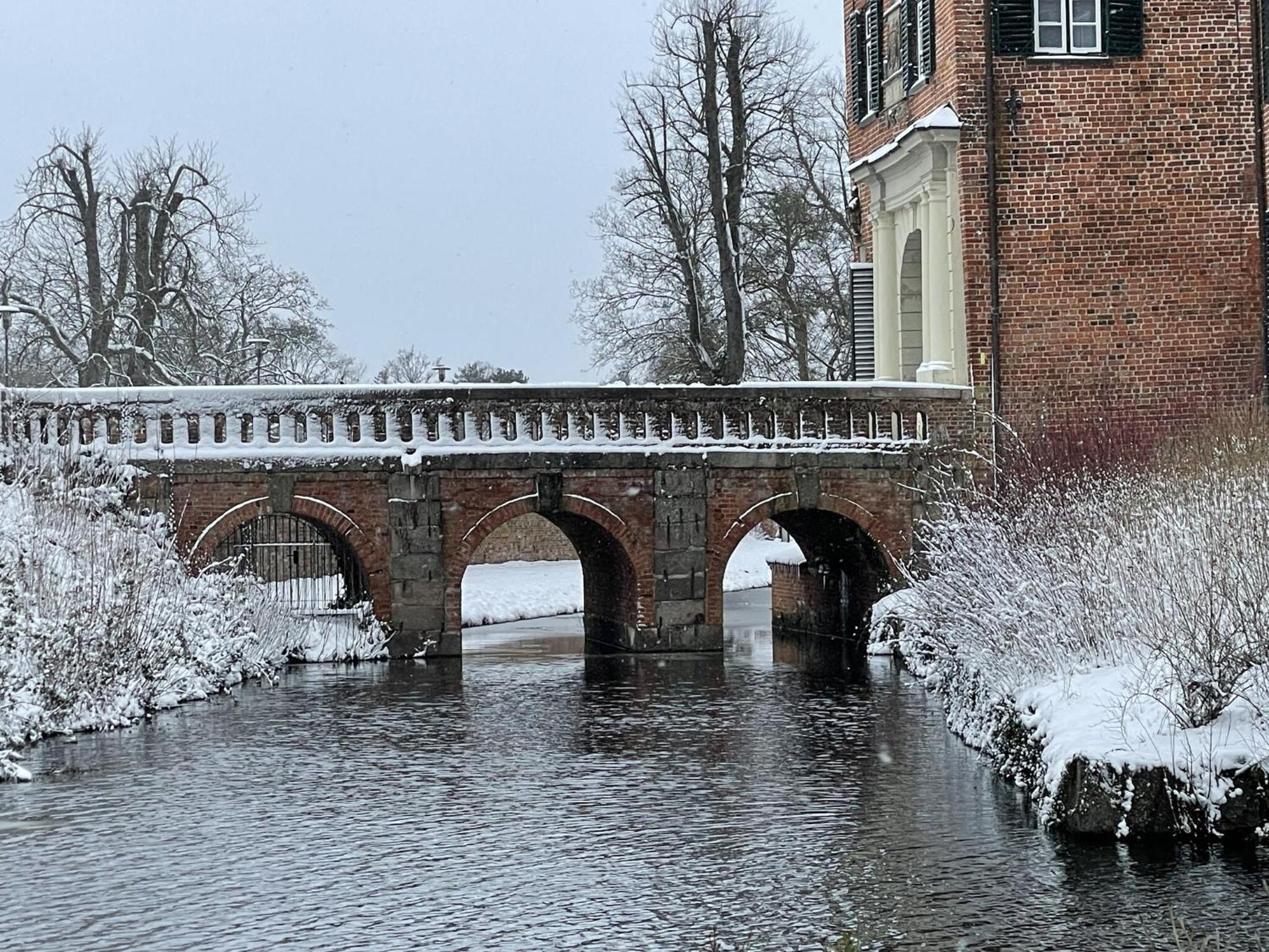 Flat In Eutin On The Kleiner Eutiner See Lake المظهر الخارجي الصورة